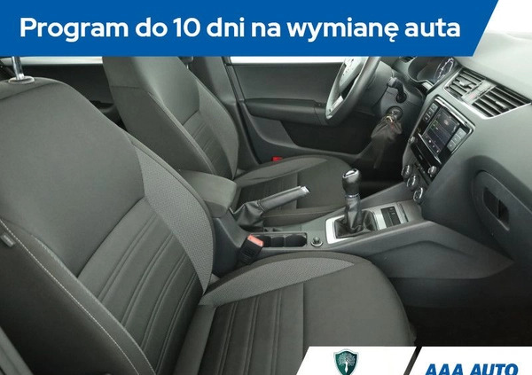 Skoda Octavia cena 42000 przebieg: 197693, rok produkcji 2018 z Kazimierza Wielka małe 211